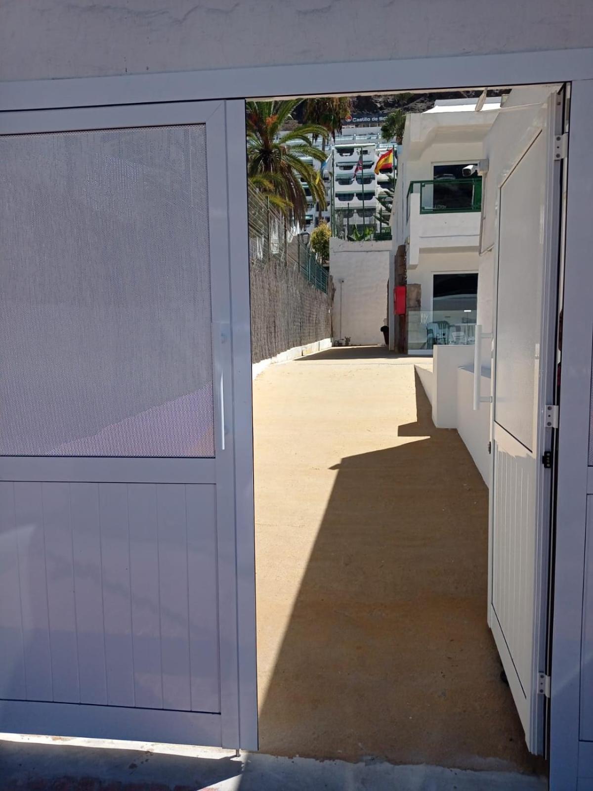 Apartamentos Florida Gran Canaria Adults Only Пуерто Рико Екстериор снимка