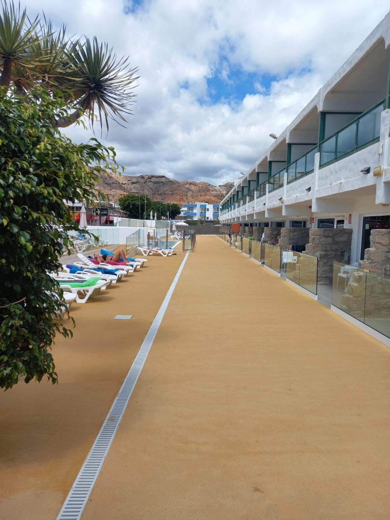 Apartamentos Florida Gran Canaria Adults Only Пуерто Рико Екстериор снимка